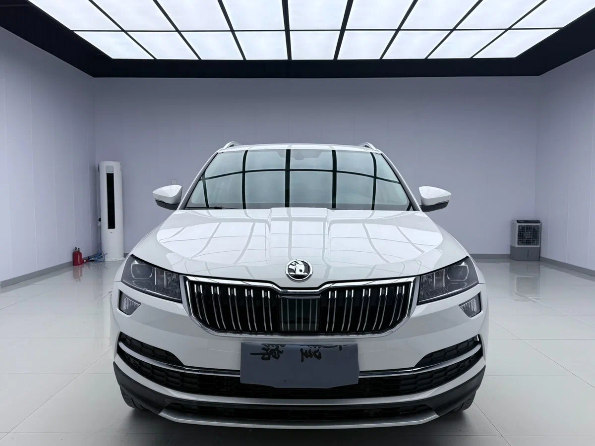 Skoda Karoq по цене от 1 987 000 рублей